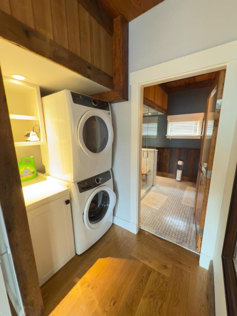 Hotel Magical Post And Beam Loft Downtown Newport! Extérieur photo