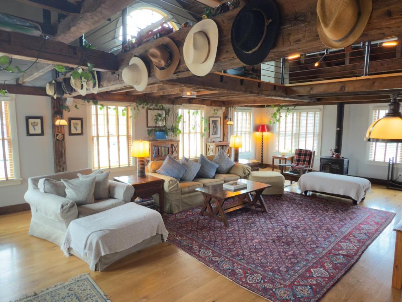Hotel Magical Post And Beam Loft Downtown Newport! Extérieur photo