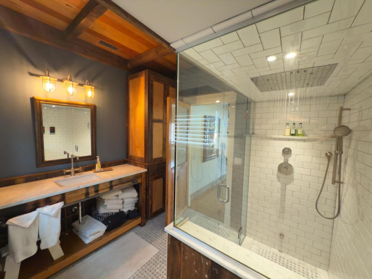 Hotel Magical Post And Beam Loft Downtown Newport! Extérieur photo